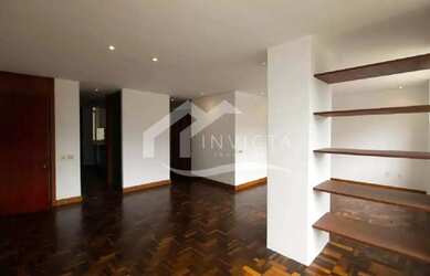 Imagem 4: Original dois quartos revertido para quarto e sala com vista para Lagoa e Cristo