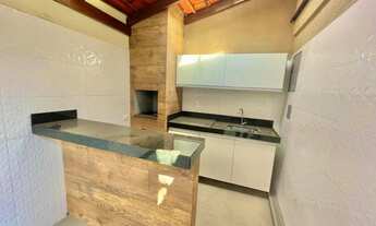 Imagem 6: Casa com 3 Quartos e 2 banheiros à Venda, 110 m² por R$ 557.000 a poucos metros da Rua Pad