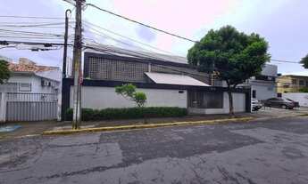 Imagem 2: Casa com para venda com 10( dez) salas com wc interno, em Casa Forte - Recife - PE