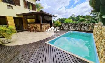 Imagem 2: Casa para venda em condomínio 4 quartos, sendo 3 suítes. Ampla, indevassável e com vista p