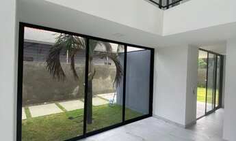 Imagem 4: Casa de alto padrão com 4 suítes, com sinal facilitado em Portal do Sol - João Pessoa - PB