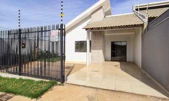 Imagem 2: Casa para venda possui 130 metros quadrados com 3 quartos em Jardim São Clemente - Maringá