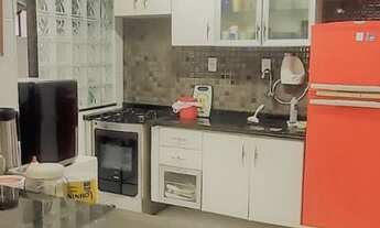 Imagem 3: Costa Azul, 2/4, uma suíte 70 m2