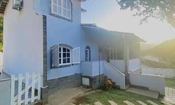 Imagem: Oportunidade Exclusiva em Nogueira - Casa