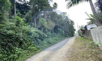 Imagem 4: Terreno com mais de 3.100 m² a venda no Bairro Glória em Joinville, o terreno possui uma á