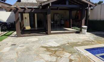 Imagem 3: Casa de condomínio térrea para venda possui 270 metros quadrados com 3 quartos