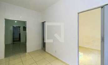 Imagem 2: Casa para Aluguel - Bonsucesso, 3 Quartos, 162 m2