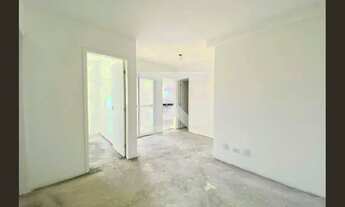 Imagem 2: Apartamento à Venda - Água Fria, 2 Quartos, 47 m2