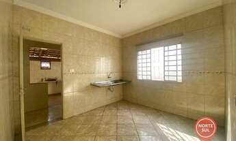 Imagem 6: Casa com 3 dormitórios para alugar, 100 m² por R$ 1.500,00/mês - Centro - Mário Campos/MG