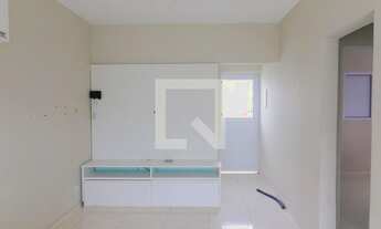 Imagem 3: Apartamento para Aluguel - Jardim Éster Yolanda, 2 Quartos, 60 m2