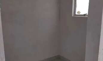 Imagem 6: Vendo casa pequena primeiro andar