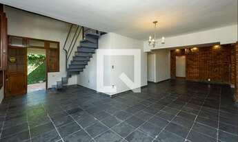 Imagem 2: Casa para Aluguel - Bandeirantes, 4 Quartos, 226 m2