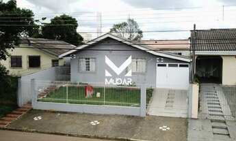 Imagem: Casa de laje com 3 quartos e edícula em