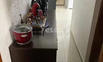 Imagem 2: Cód.: 13535 - Casa de 200m² com 02 dormitórios e quintal, 02 vagas de garagem. Parque Band