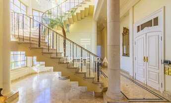 Imagem 6: Cobertura de 1200m², com 5 suítes