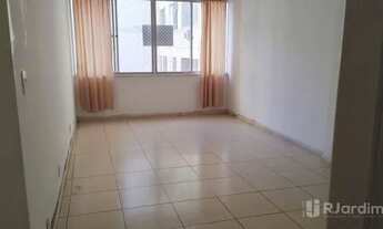 Imagem: Apartamento à venda com 3 quartos, 1 suíte