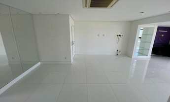 Imagem 2: Apartamento para venda tem 148 m com 4 quartos em Cidade Jardim - Salvador - Bahia