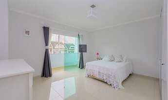 Imagem 5: Sobrado para Venda em Curitiba, Santo Inácio, 3 dormitórios, 3 suítes, 5 banheiros, 2 vaga