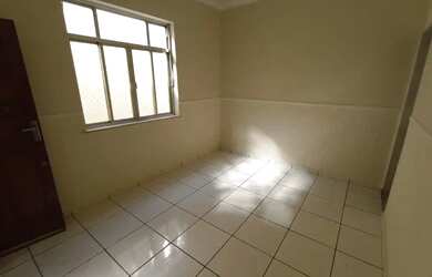 Imagem 2: Apartamento para locação em Olaria, situado na rua João Silva 107/ apto 201 (frente