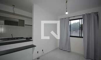 Imagem 2: Apartamento para Aluguel - Irajá, 2 Quartos, 43 m2