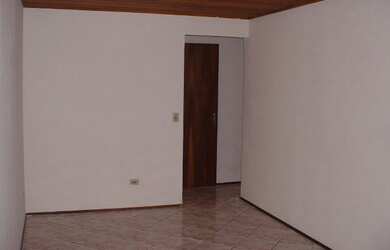 Imagem 5: Residência com 3 quartos para alugar por R$ 1500.00, 63.00 m2 - GUAIRA - CURITIBA/PR