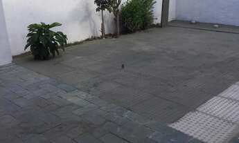 Imagem: Imóvel todo reformado, garagem coberta