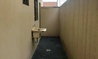 Imagem 6: Aluga-se casa 01 dormitório no bairro Amoras 1 em Engenheiro Shimith