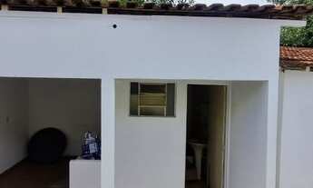 Imagem 2: ALUGA-SE CASA COM EDICULA NO FUNDO