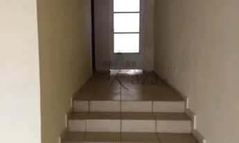 Imagem 2: Casa Geminada - Jardim das Indústrias - 3 Dormitórios - 80m²
