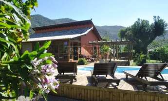 Imagem: Casa com 7 suítes para alugar com 260m²