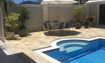 Imagem 6: Casa de condomínio sobrado para aluguel tem 450 metros quadrados com 5 quartos