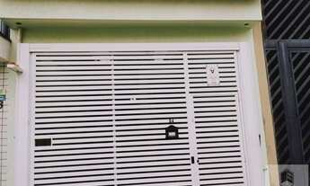 Imagem: Sobrado com três dormitórios, reformado