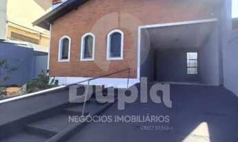 Imagem: Casa no Jardim Paraíso, próxima à portaria