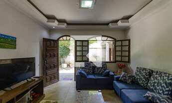 Imagem: Casa para Aluguel - Planalto, 3 Quartos