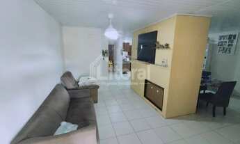 Imagem 2: Li393 - Ampla residência com 04 dormitórios no Balneário Presidente, na praia de Imbé - RS