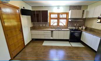 Imagem 7: Linda casa mobiliada com 3 dormitórios, suíte, lareira, pátio, salão de festas, Centro, Es