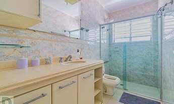 Imagem 6: Sobrado perto Metrô linha amarela - USP rua fechada