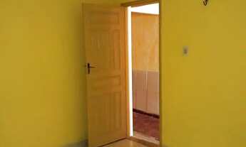 Imagem 7: OTIMA CASA COM 03 QUARTOS, QUINTAL, FORRADA E GRADEADA. PROXIMO A CASA DO PORTUGUES NA AV