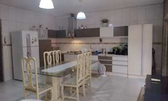 Imagem 2: Excelente casa a 5 minutos do Shopping