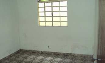 Imagem 6: Casa bem localizada no bairro Lindéia