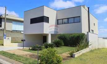 Imagem: Casa com 3 suítes à venda no Condomínio