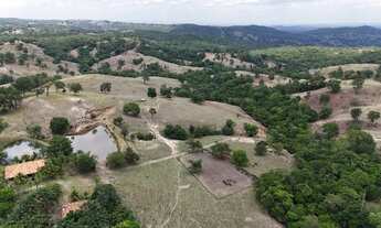 Imagem 2: Fazenda de porteira fechada