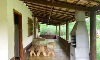 Imagem 7: Casa em lote de 360m², churrasqueira, fogão a lenha, lote todo cercado e gramado