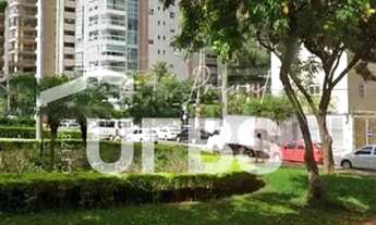 Imagem 4: Apartamento impecável em frente à praça da T-25