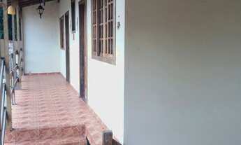 Imagem 3: Casa para venda com 165 metros quadrados com 6 quartos