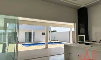 Imagem 3: Casa em Condomínio de Alto Padrão à Venda com 4 suítes, com 260 m² de área construída - Sã