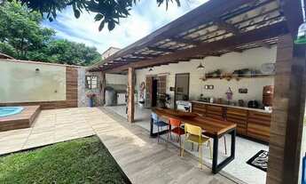 Imagem 4: Casa com três quartos, piscina, terreno amplo em Vila Velha