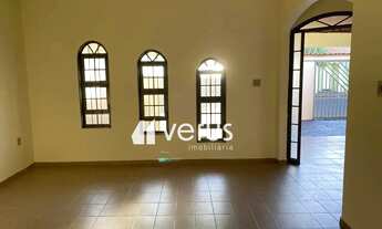 Imagem 2: Casa à venda, 3 quartos, 1 suíte, 3 vagas, Santa Mônica - Uberlândia/MG