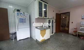 Imagem 5: Sobrado em NITERÓI com 250.49 m² , 4 quarto(s) , 1 suíte(s) , 4 vaga(s). Sobrado em NITERÓ