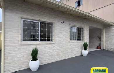 Imagem 2: Casa com 3 dormitórios para alugar, 90 m² por R$ 3.864,48/mês - Bela Vista - São José/SC